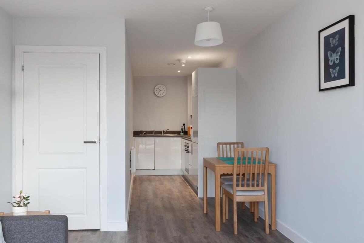 Modern 1 Bedroom Apartment In Central Brimingham Birmingham Luaran gambar